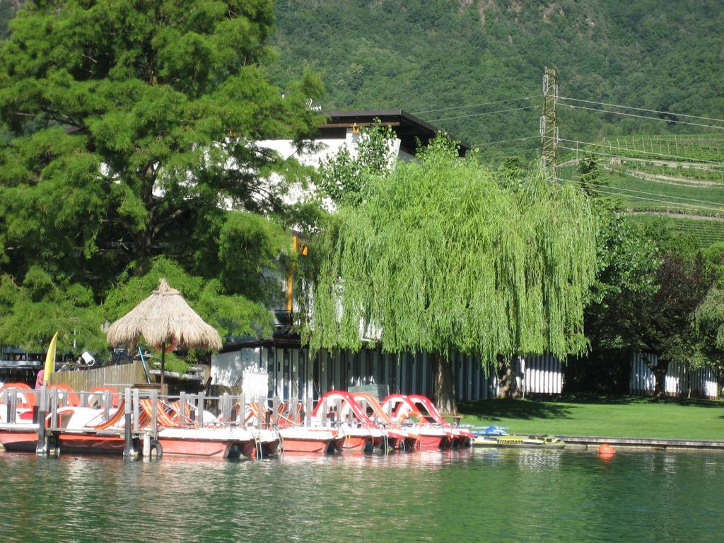 Seegarten Caldaro Buitenkant foto